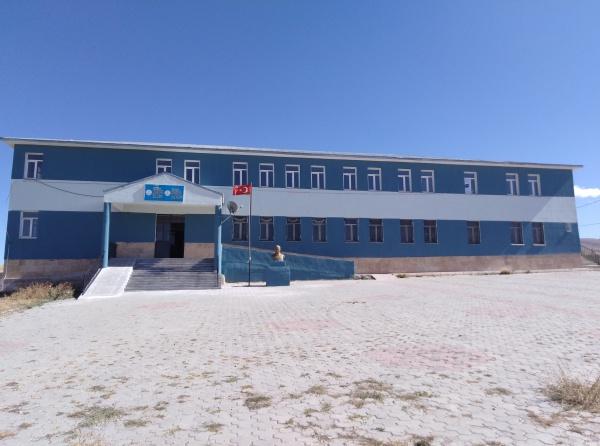 Hacıhalit Ortaokulu Fotoğrafı